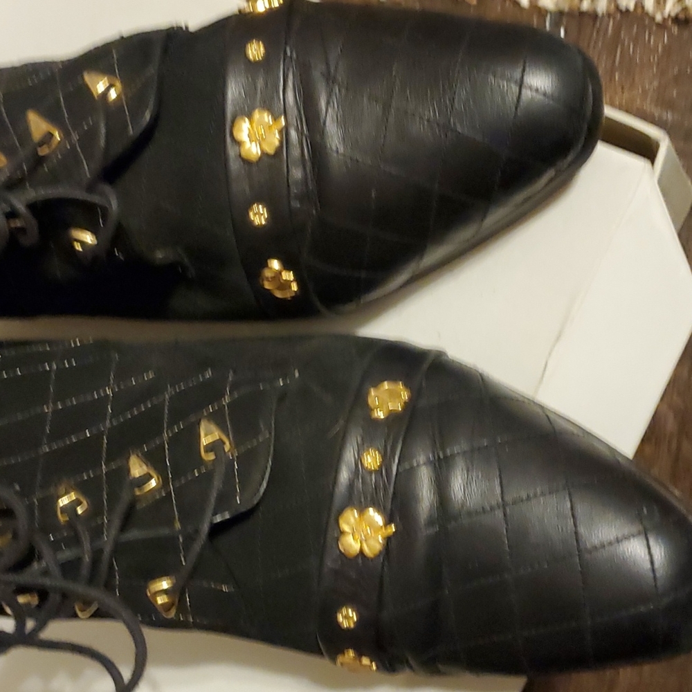 Boots - Picture 3 of 3
